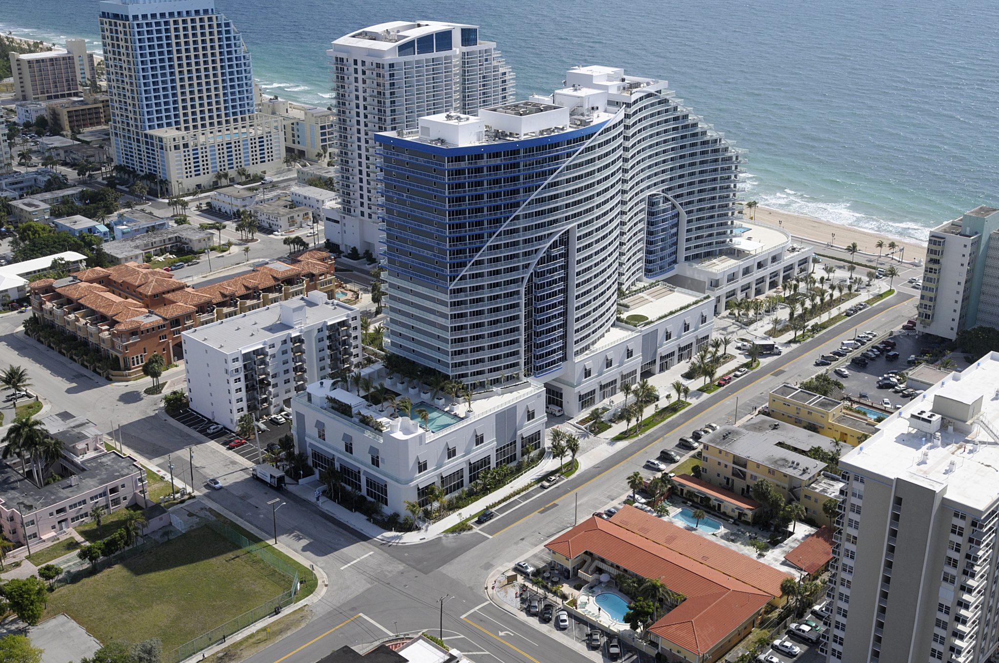 W-Hotel-Residences-Fort-Lauderdale-1