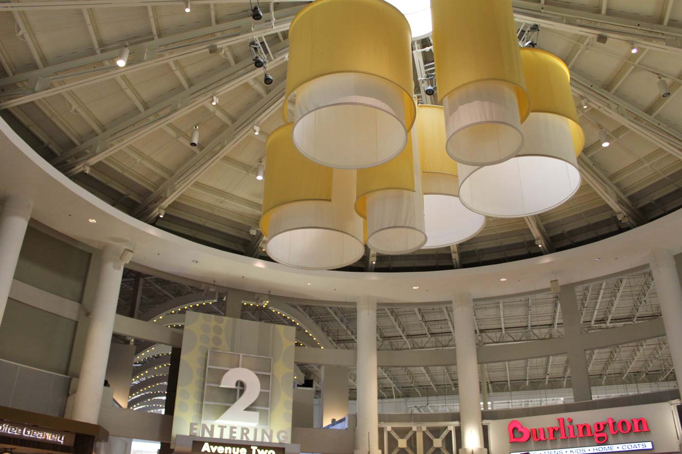 Sawgrass Mills Outlet Center in Fort Lauderdale - FORT LAUDERDALE